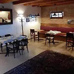 Aracsi Vendeghaz 4*