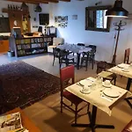 Aracsi Vendeghaz Guest house 4*