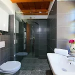Aracsi Vendeghaz Balatonfured