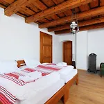 Aracsi Vendeghaz 4*