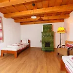 Aracsi Vendeghaz 4*